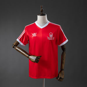 77-80 Nottingham Forest primera equipación