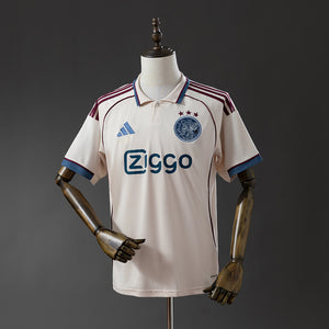 25-26 Ajax tercera equipación