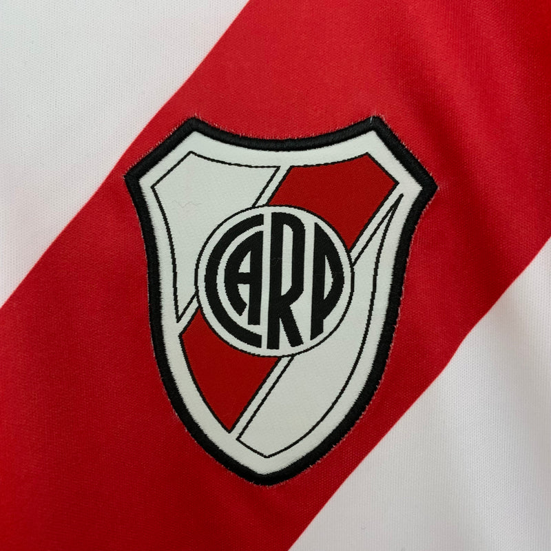 06-07 River Plate primera equipación