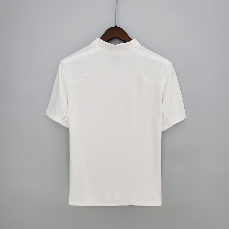 2010 Inglaterra primera equipación