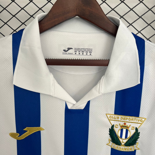 25-26 Deportivo Leganés primera equipación