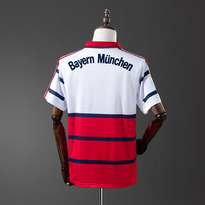 98-00 Bayern de Munich segunda equipación