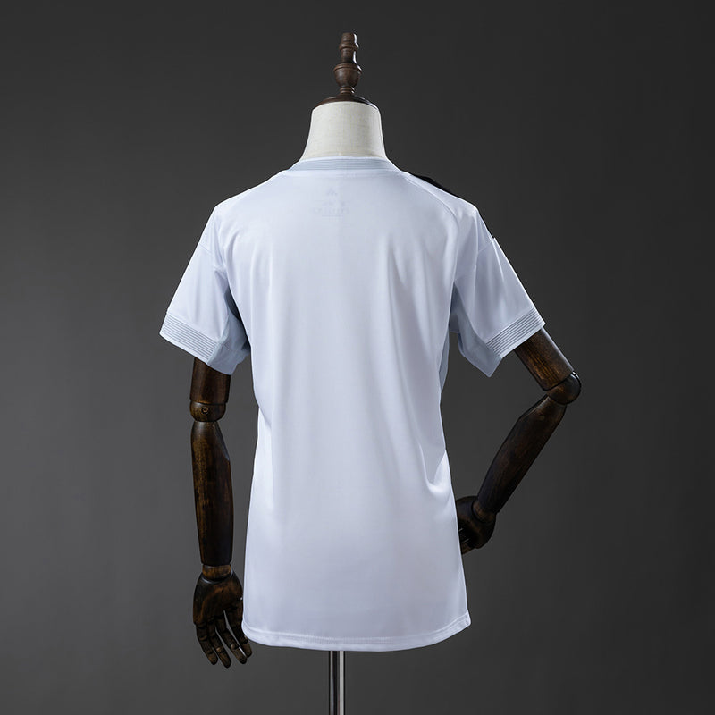 25-26 Real Madrid primera equipación mujer