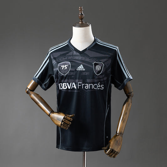 13-14 River Plate 75 aniversario