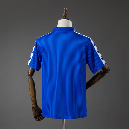 92-93 Oviedo primera equipación