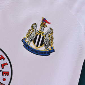 99-00 Newcastle primera equipacion