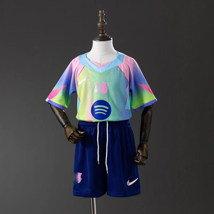 25-26 Barcelona equipación especial verde/rosa/azul niño