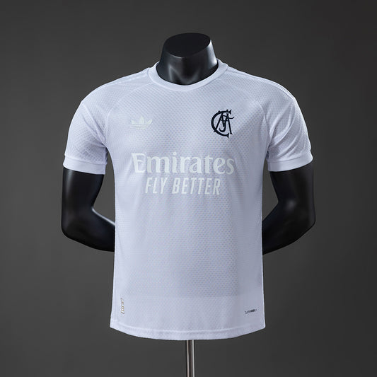 26-27 Real Madrid 125 Aniversario