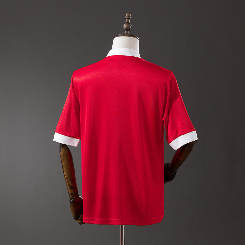 76-77 Liverpool primera equipación