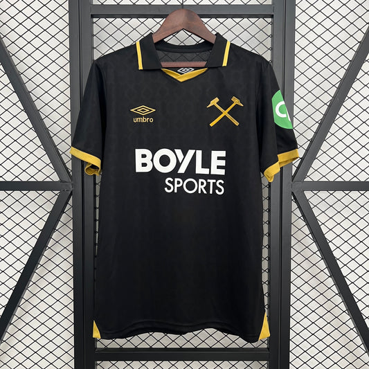 25-26 West Ham tercera equipación