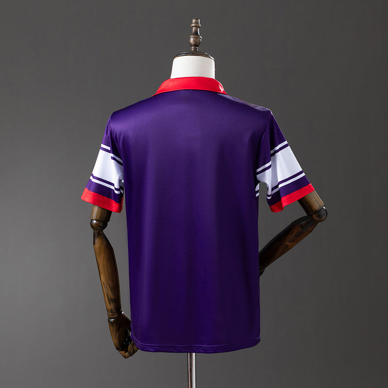83-85 Fiorentina primera equipación