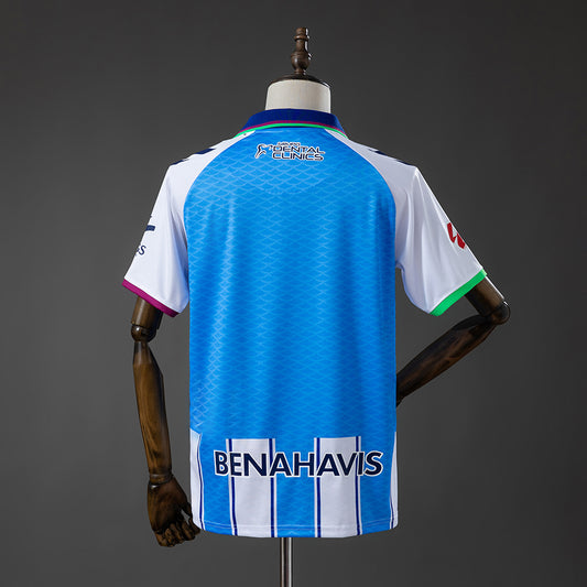 26-27 Málaga primera equipación