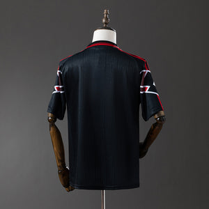 97-98 AC Milán cuarta equipación