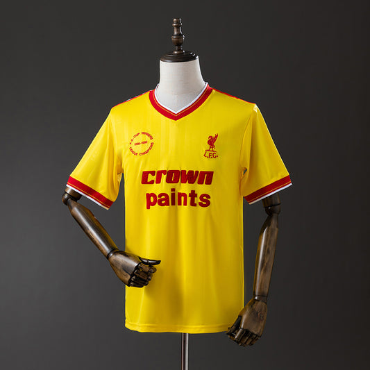 85-86 Liverpool tercera equipación