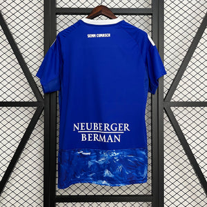 25-26 Como primera equipación