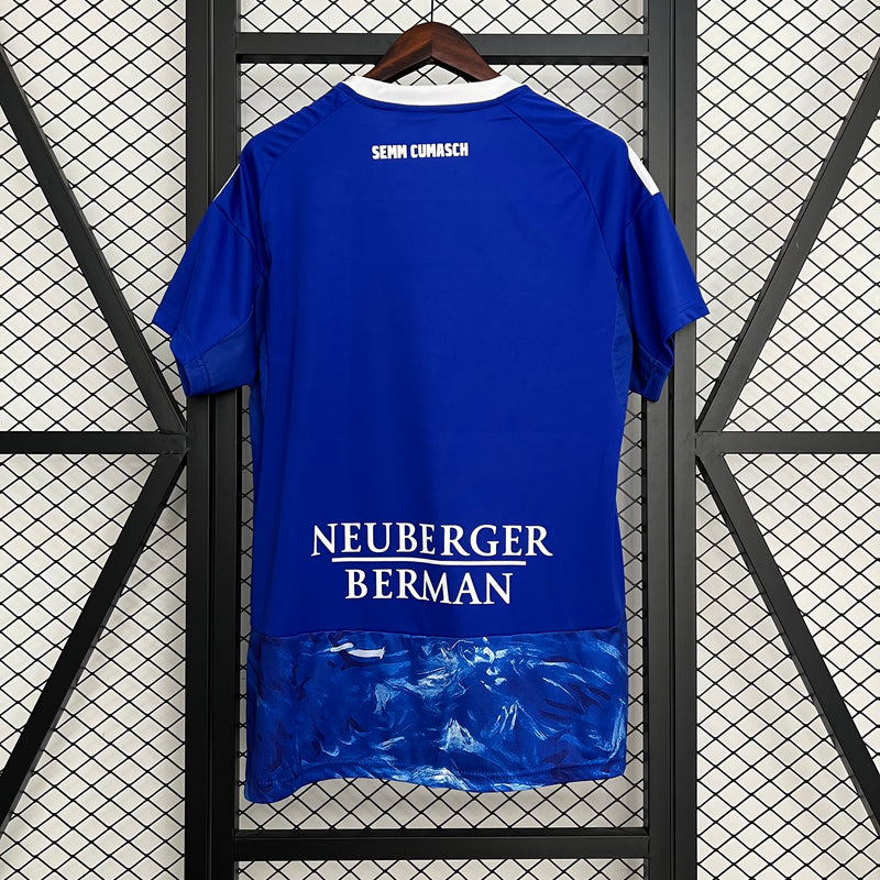 25-26 Como primera equipación