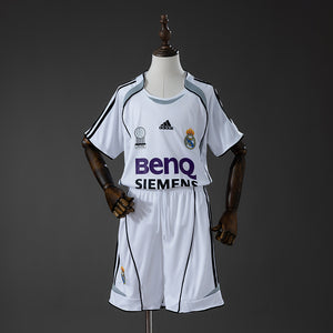 06-07 Real Madrid primera equipación niño