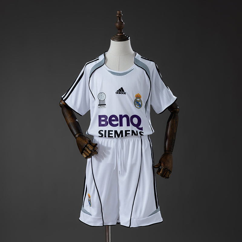 06-07 Real Madrid primera equipación niño