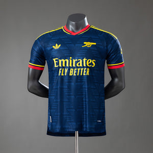 26-27 Arsenal segunda equipación