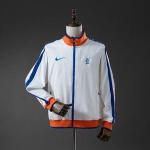 10-11 Holanda cortavientos