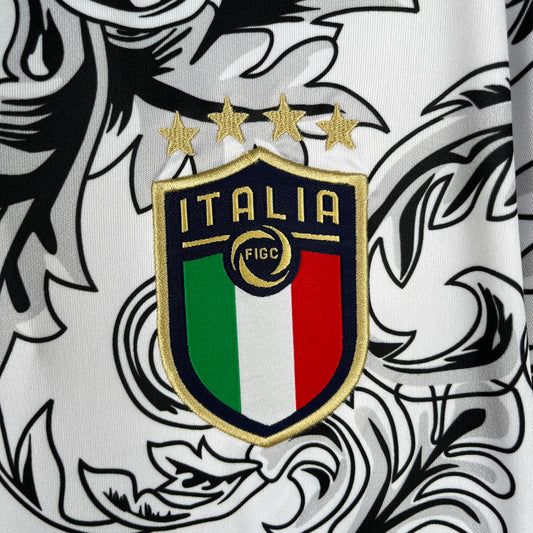 Italia x Versace equipación especial blanca