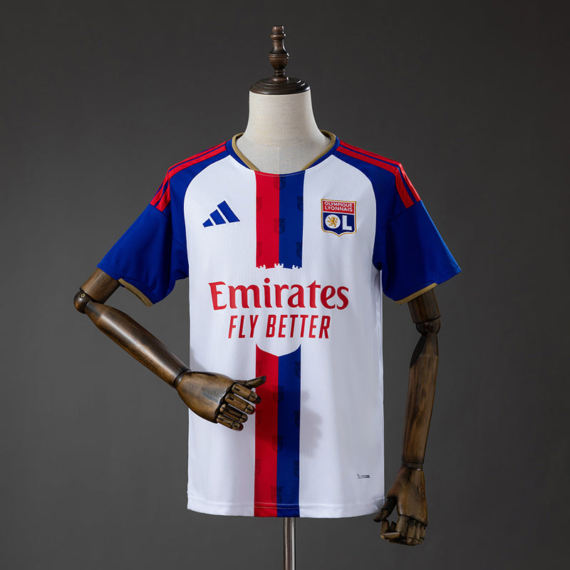 26-27 Olympique de Lyon primera equipación