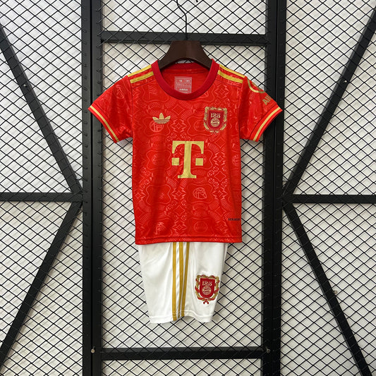 25-26 Bayern de Munich aniversario 125 primera equipación niño