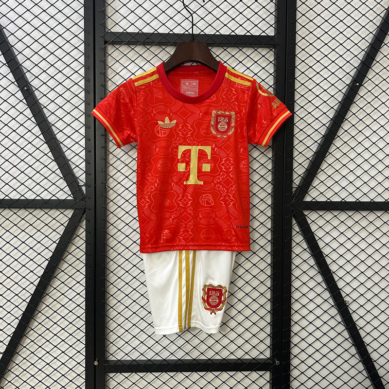 25-26 Bayern de Munich aniversario 125 primera equipación niño