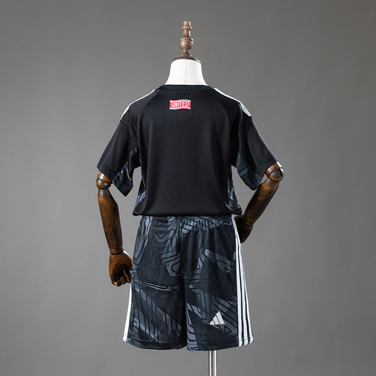 26-27 Manchester United Portero primera equipación niño