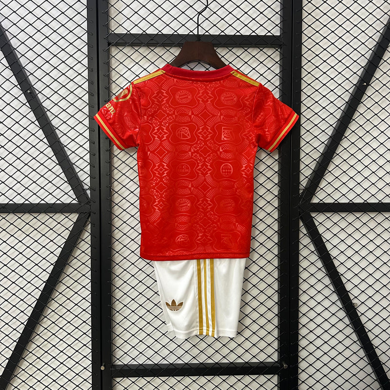 25-26 Bayern de Munich aniversario 125 primera equipación niño