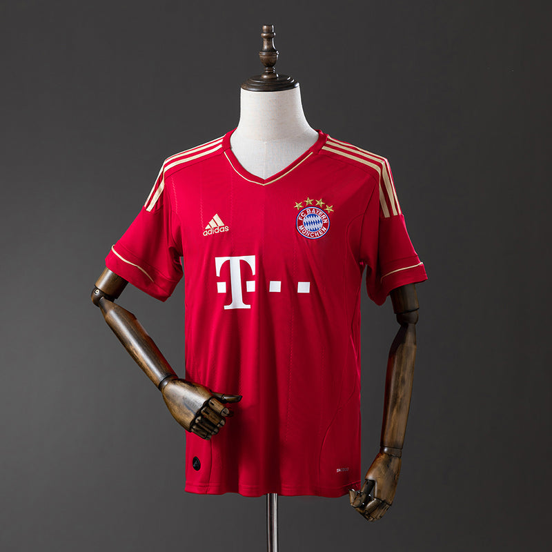 12-13 Bayern de Munich primera equipación