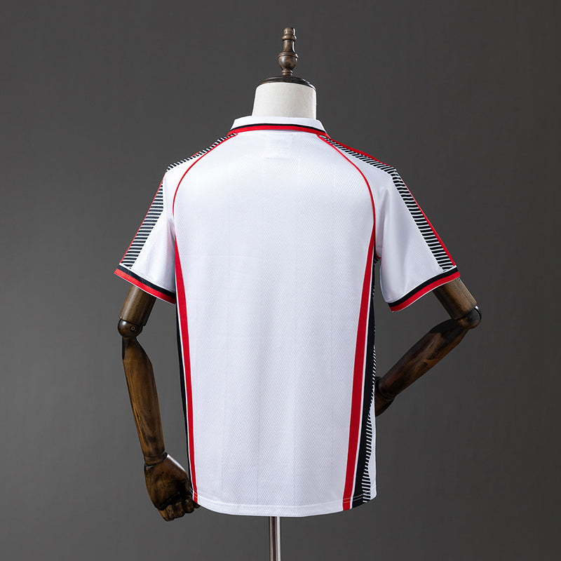 97-98 AC Milán segunda equipación