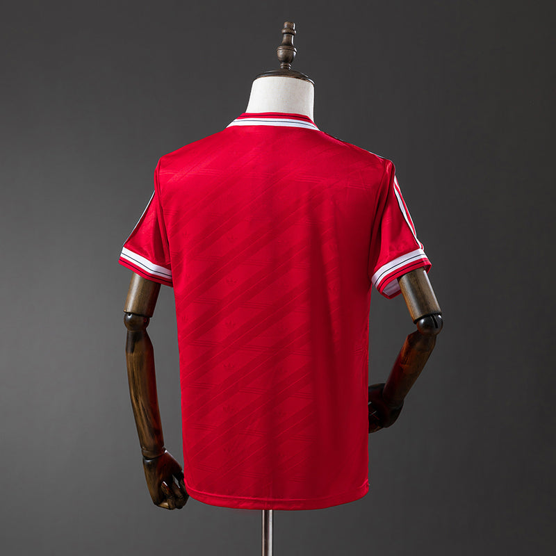 86-88 Manchester United primera equipación