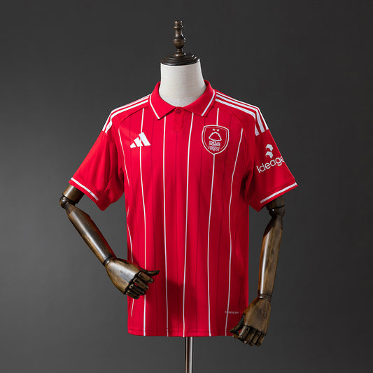 25-26 Nottingham forest primera equipación (Sponsor incluido)