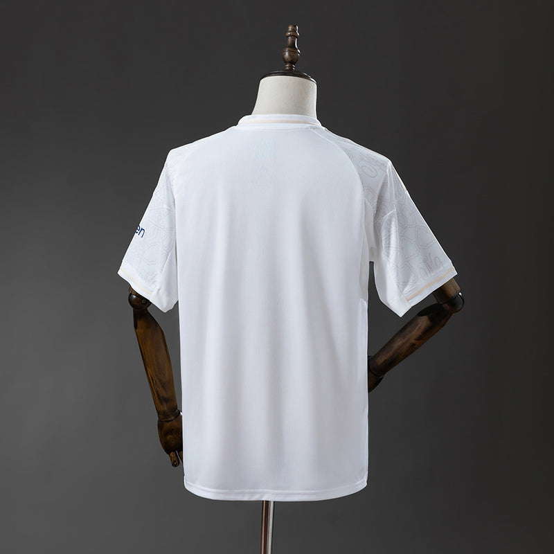 25-26 Nottingham forest segunda equipación