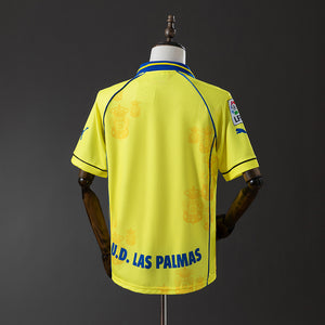 97-98 Las Palmas primera equipación